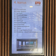Kirjatäht